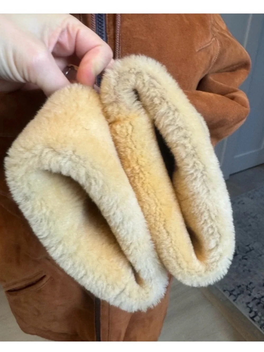 Classic Brown Shearling-Trim Women's Coat - Picture 5 of 13